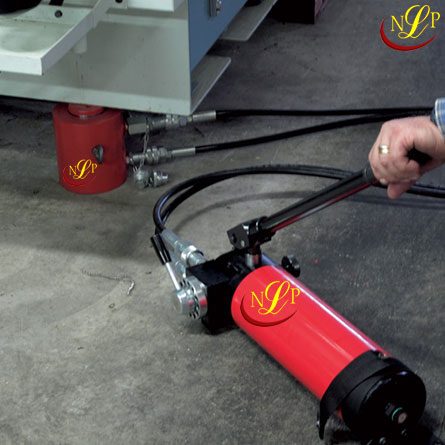 bơm tay thủy lực 700 Bar 2 chiều 