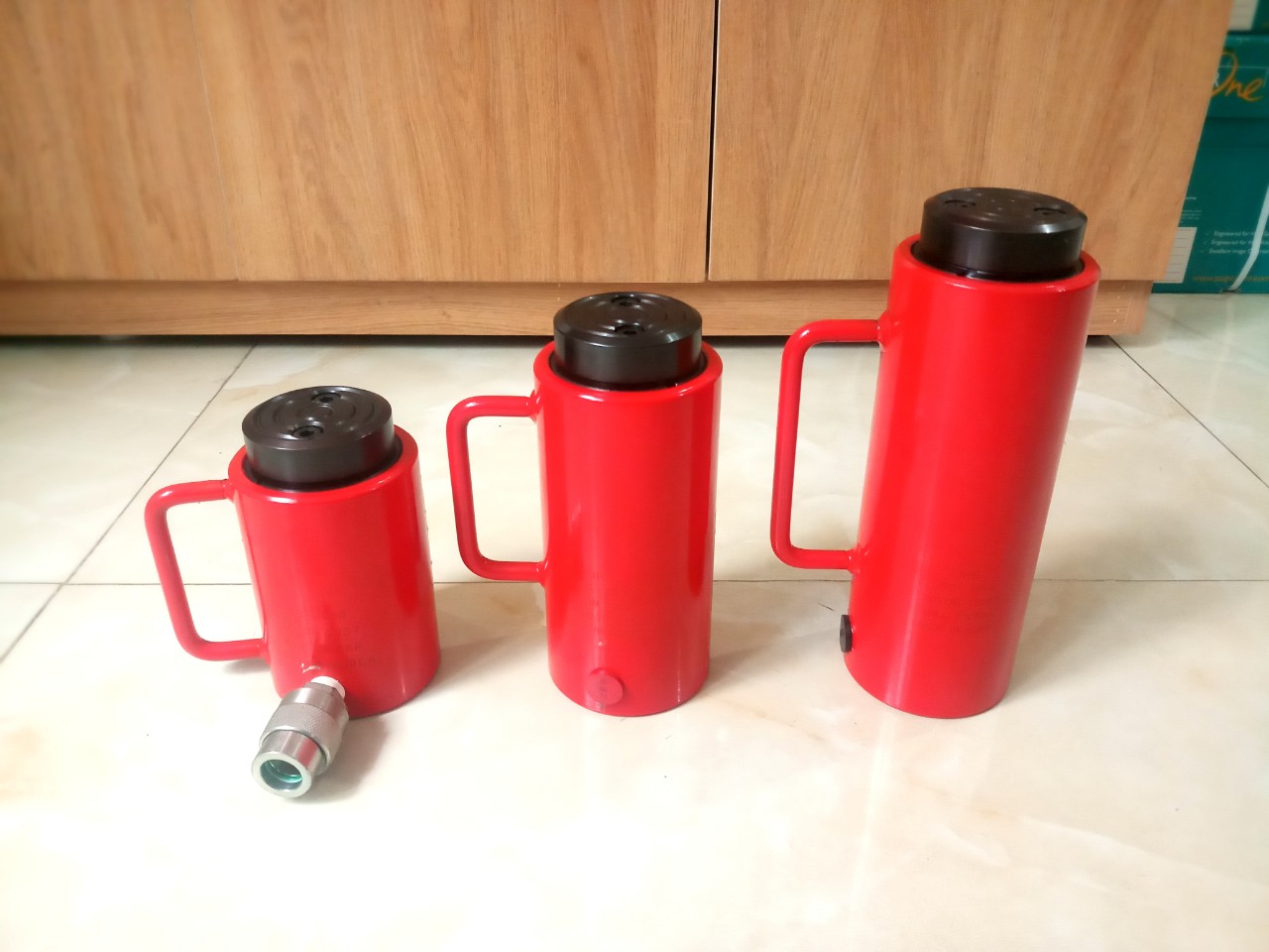 Kích thủy lực 20 tấn 150 mm