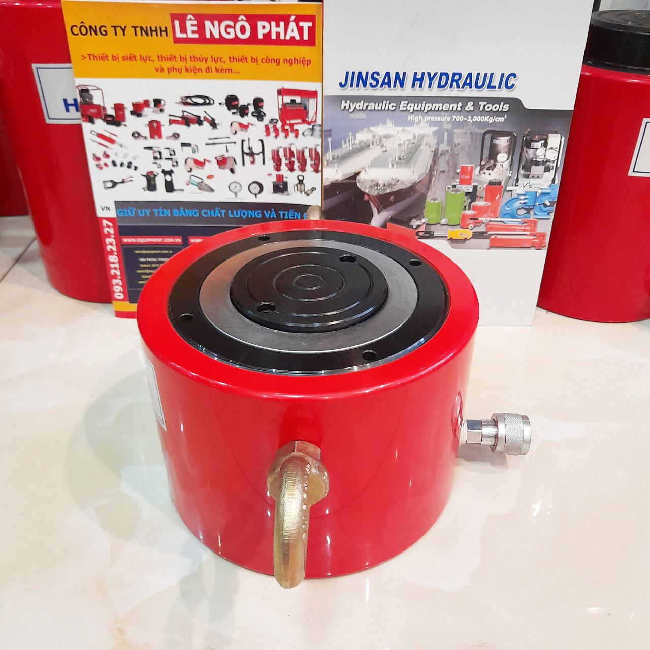 JSC-20050, Kích thủy lực lùn JHS 200 tấn hành trình 50 mm